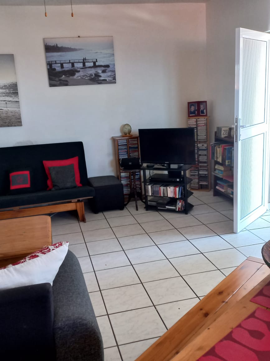 2 Bedroom Property for Sale in Uvongo Beach KwaZulu-Natal