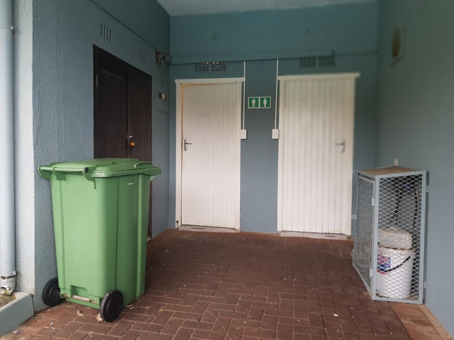 2 Bedroom Property for Sale in Manaba Beach KwaZulu-Natal