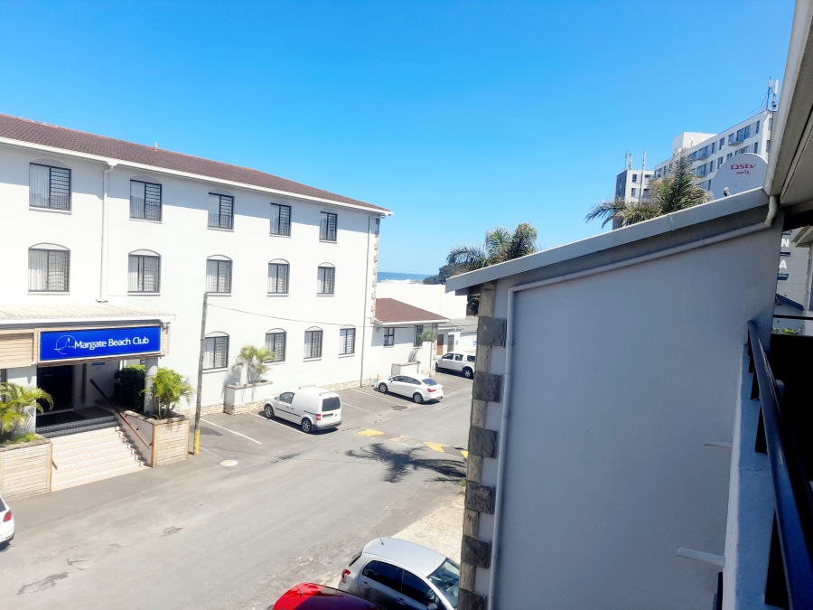 To Let 2 Bedroom Property for Rent in Margate KwaZulu-Natal