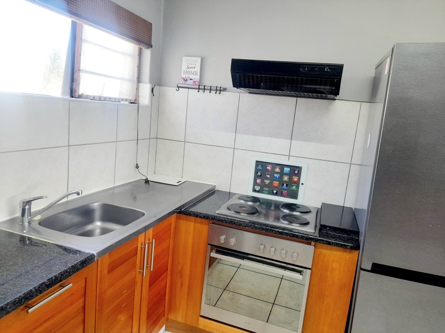 To Let 2 Bedroom Property for Rent in Margate KwaZulu-Natal