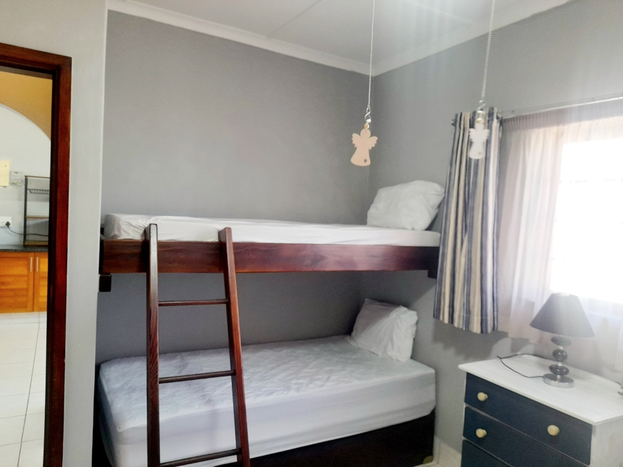 To Let 2 Bedroom Property for Rent in Margate KwaZulu-Natal