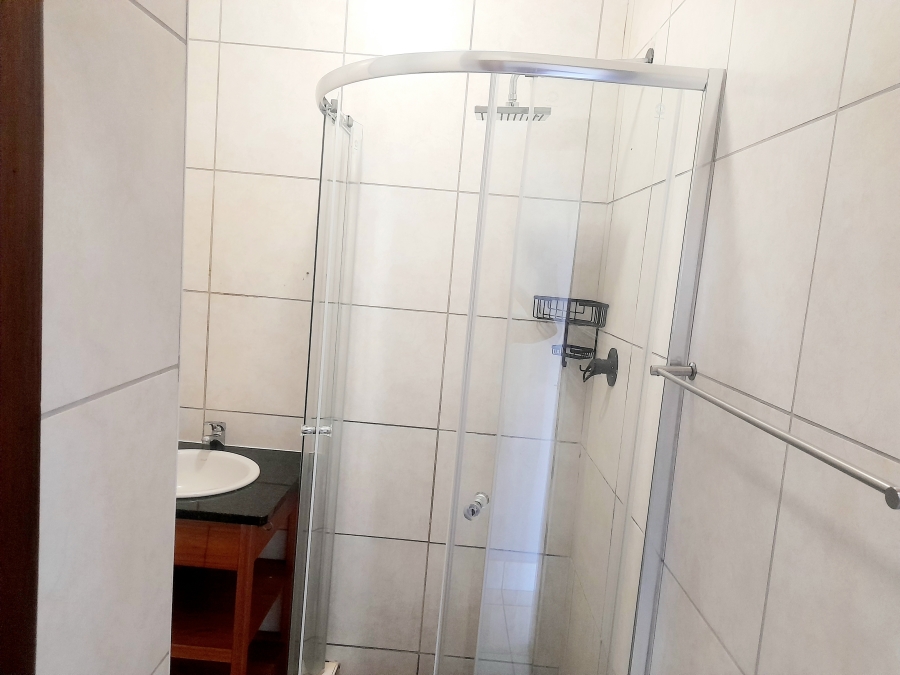 To Let 2 Bedroom Property for Rent in Margate KwaZulu-Natal