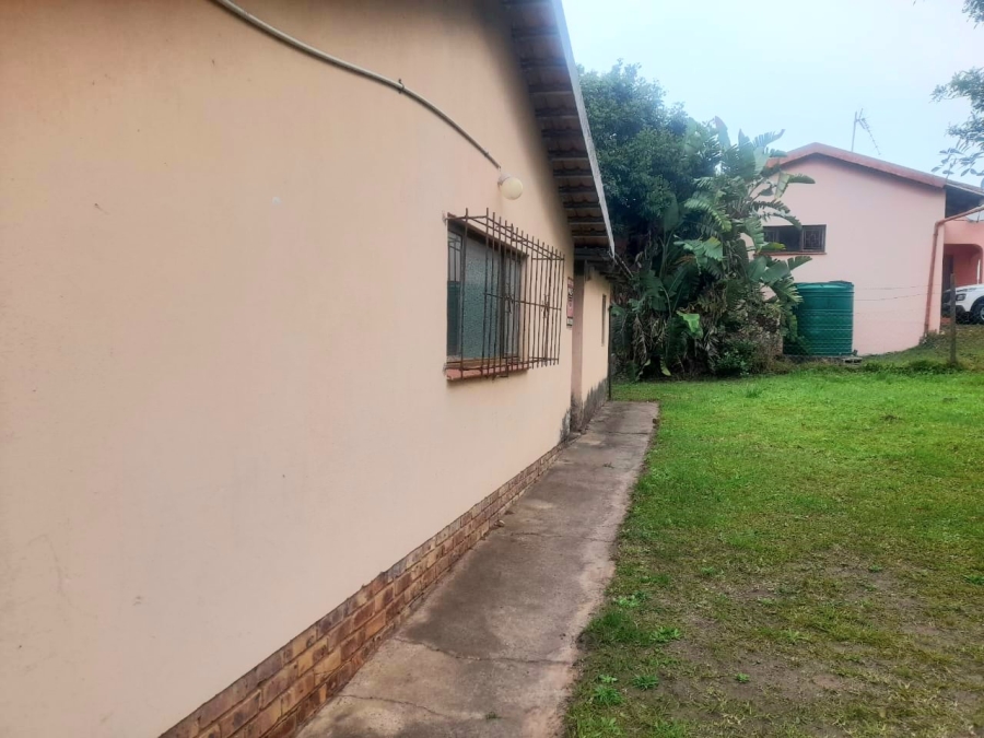 To Let 2 Bedroom Property for Rent in Margate KwaZulu-Natal