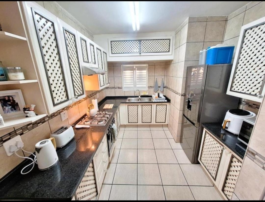 3 Bedroom Property for Sale in Manaba Beach KwaZulu-Natal