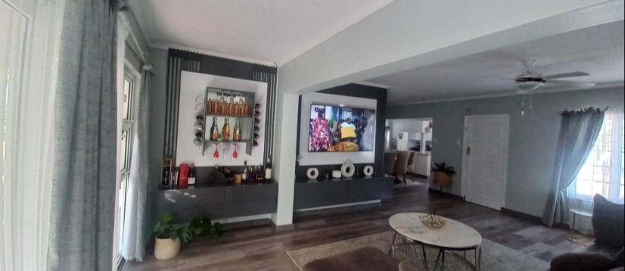 3 Bedroom Property for Sale in Margate KwaZulu-Natal