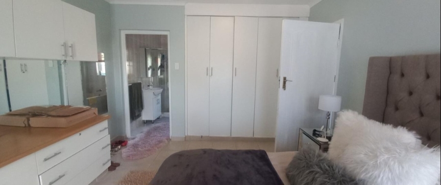 3 Bedroom Property for Sale in Margate KwaZulu-Natal