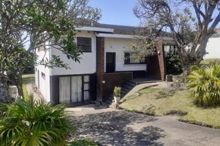 3 Bedroom Property for Sale in St Michaels On Sea KwaZulu-Natal
