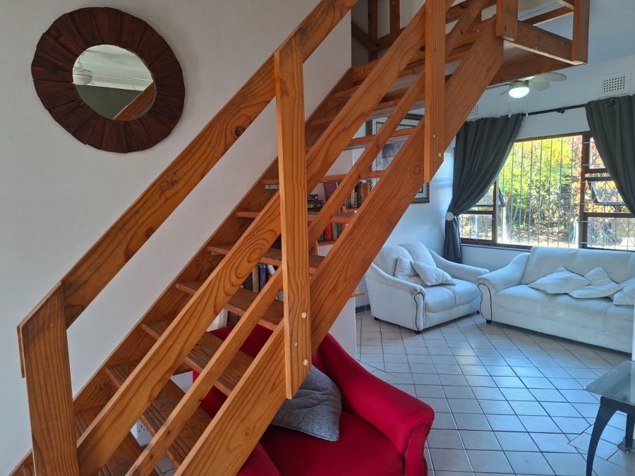 6 Bedroom Property for Sale in Uvongo KwaZulu-Natal