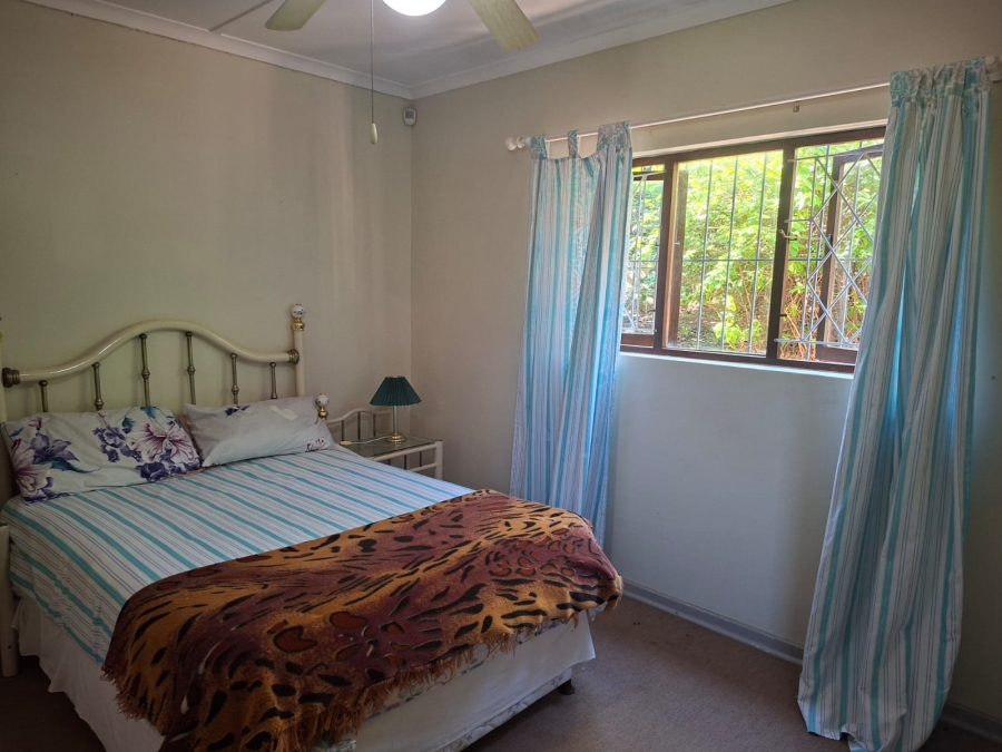 6 Bedroom Property for Sale in Uvongo KwaZulu-Natal