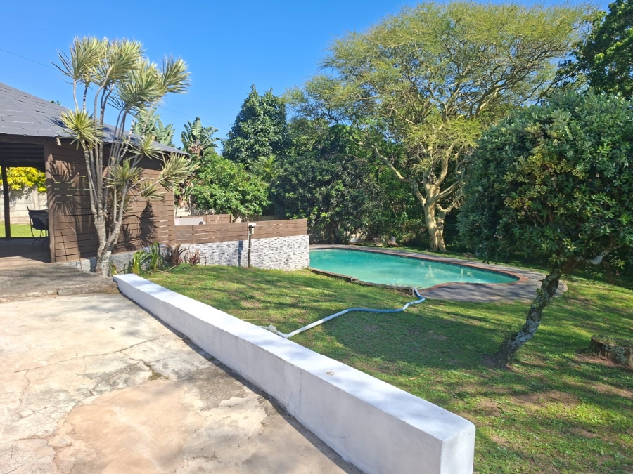 6 Bedroom Property for Sale in Uvongo KwaZulu-Natal
