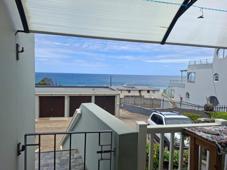 2 Bedroom Property for Sale in Manaba Beach KwaZulu-Natal
