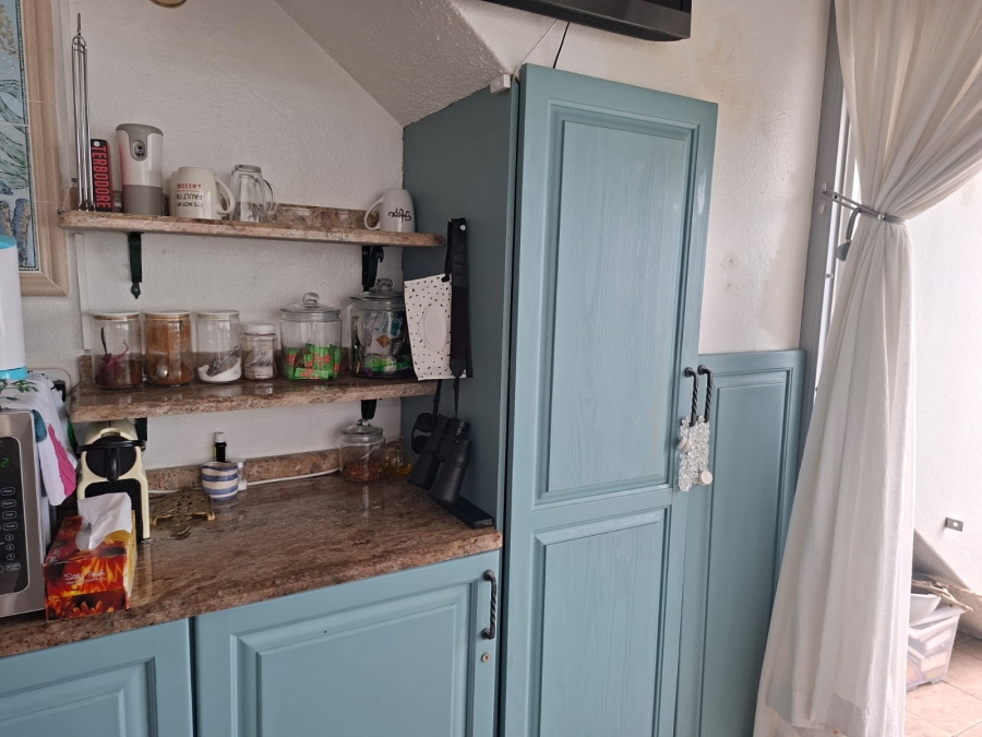 2 Bedroom Property for Sale in Manaba Beach KwaZulu-Natal