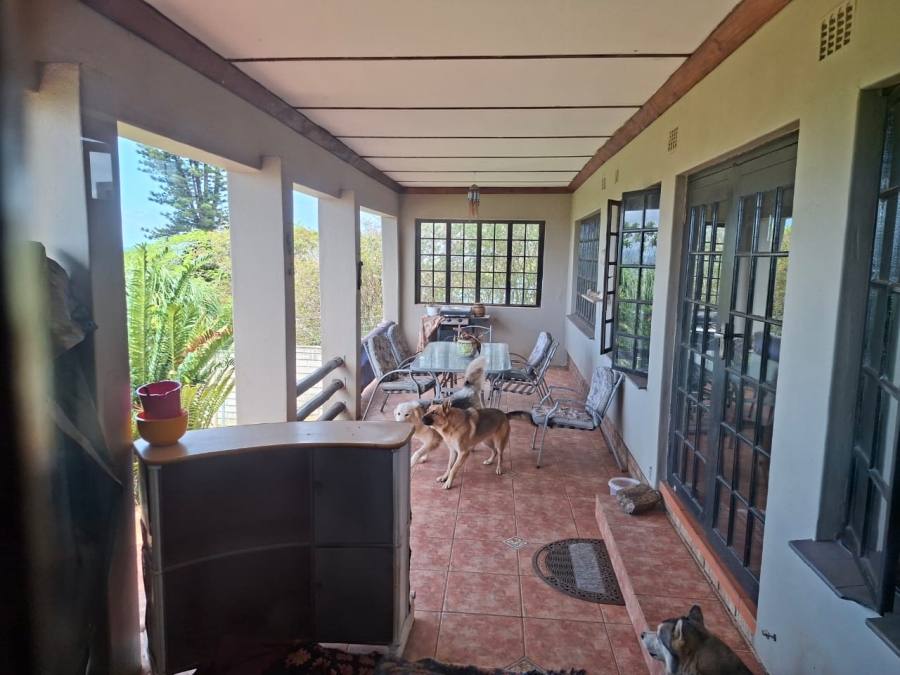 3 Bedroom Property for Sale in Port Edward KwaZulu-Natal