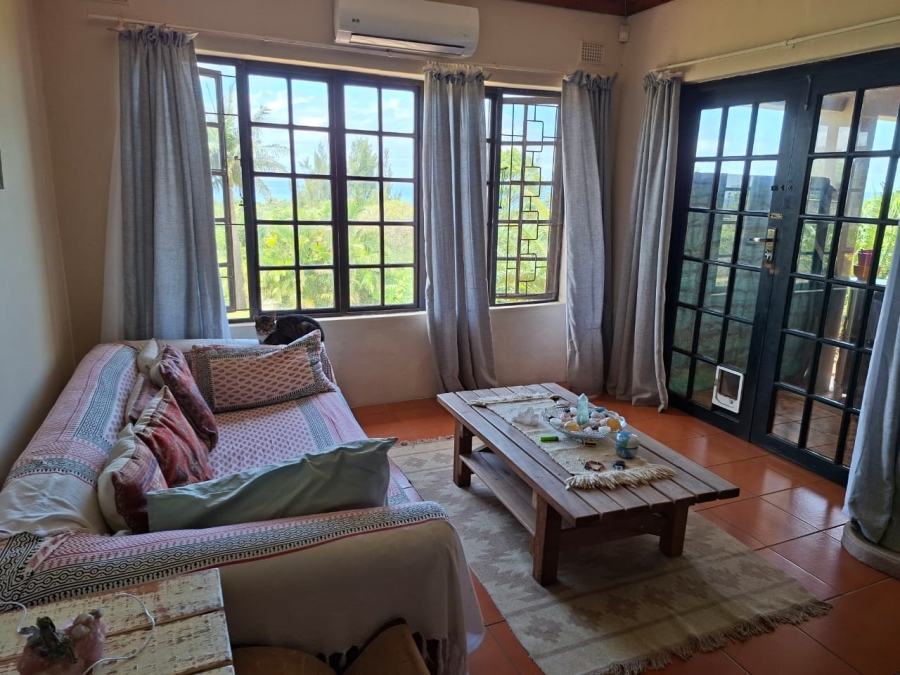 3 Bedroom Property for Sale in Port Edward KwaZulu-Natal