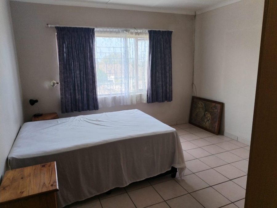 4 Bedroom Property for Sale in Port Edward KwaZulu-Natal