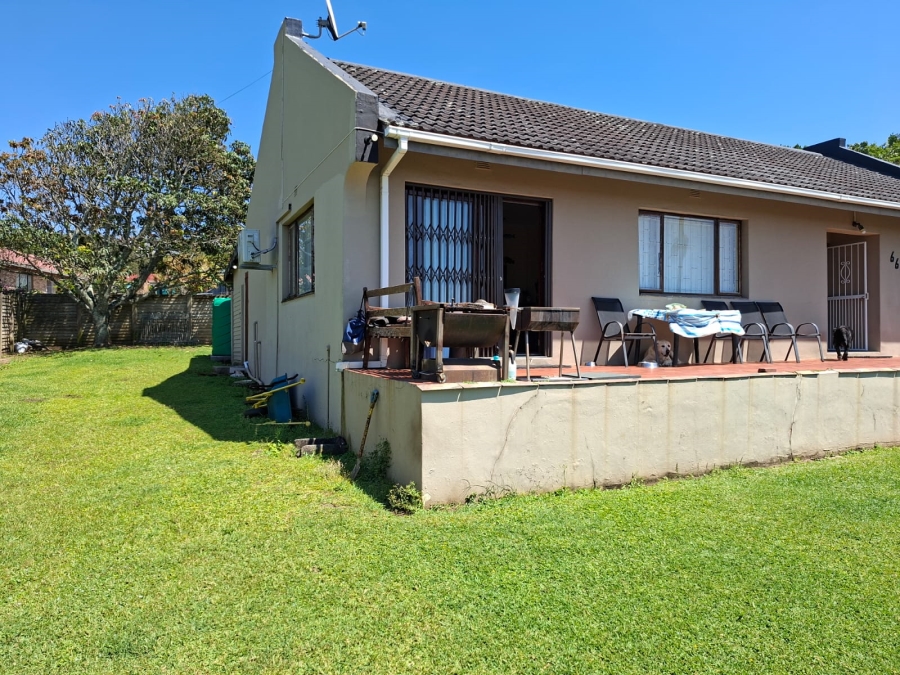 4 Bedroom Property for Sale in Port Edward KwaZulu-Natal
