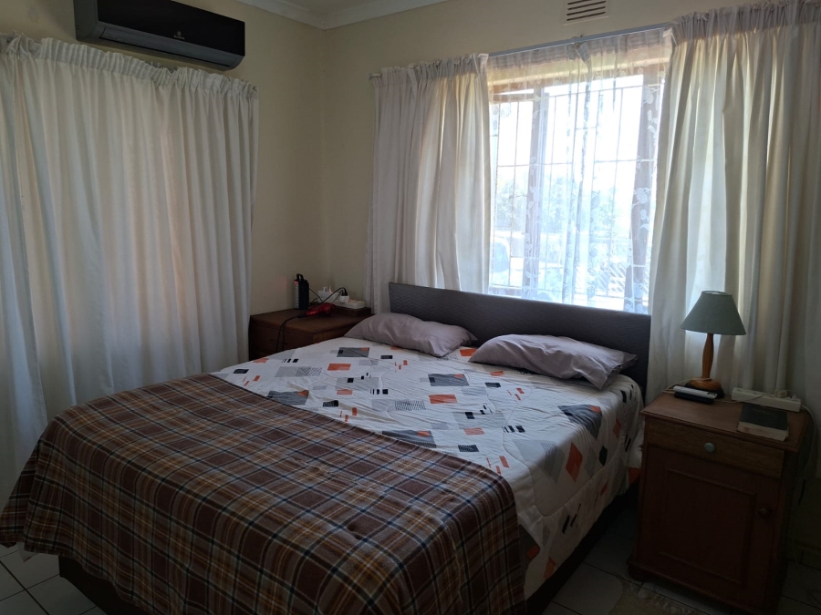 4 Bedroom Property for Sale in Port Edward KwaZulu-Natal