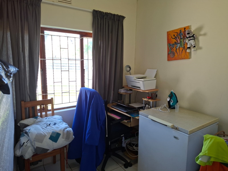 4 Bedroom Property for Sale in Port Edward KwaZulu-Natal
