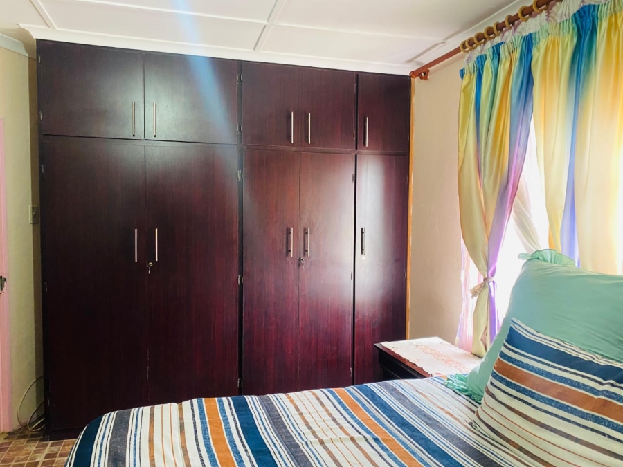 3 Bedroom Property for Sale in Acaciaville KwaZulu-Natal