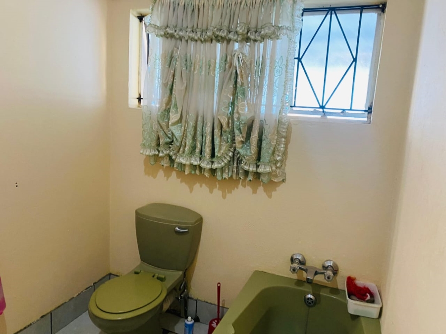 3 Bedroom Property for Sale in Acaciaville KwaZulu-Natal