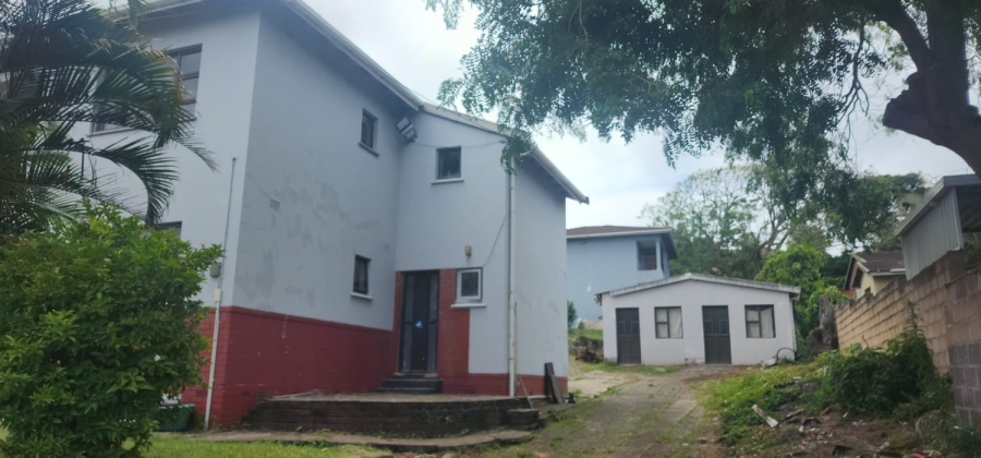 8 Bedroom Property for Sale in Grosvenor KwaZulu-Natal