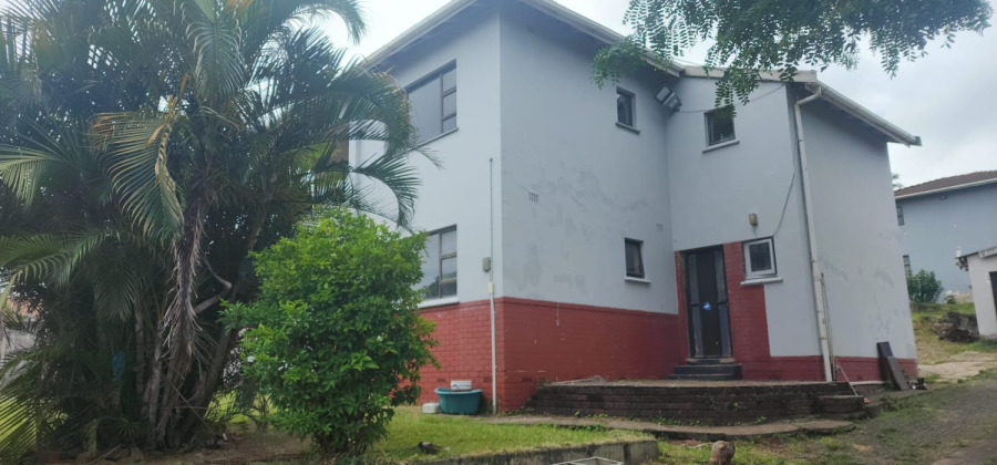 8 Bedroom Property for Sale in Grosvenor KwaZulu-Natal