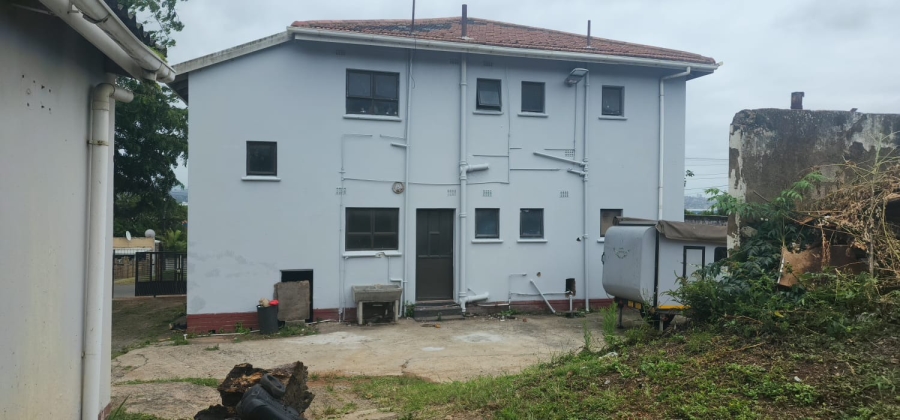 8 Bedroom Property for Sale in Grosvenor KwaZulu-Natal