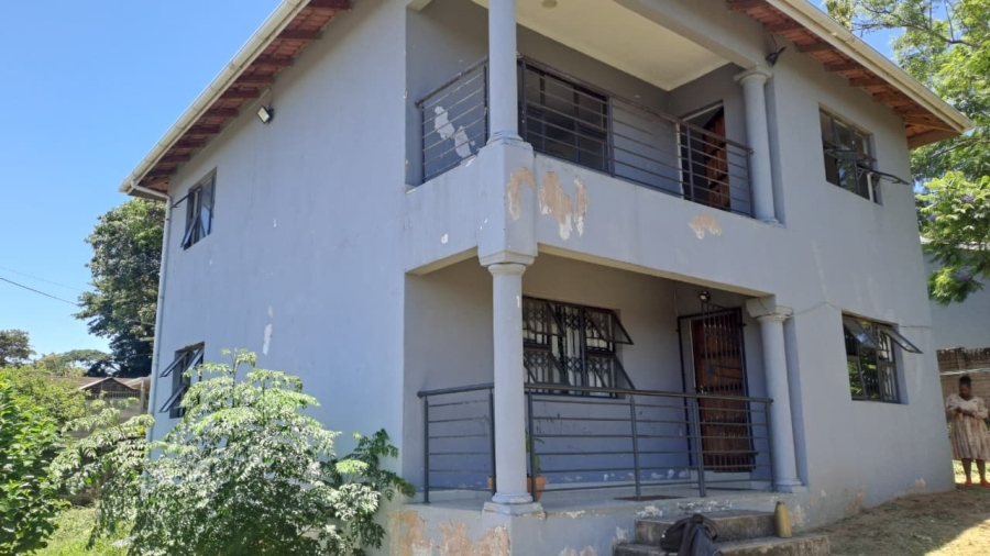 8 Bedroom Property for Sale in Grosvenor KwaZulu-Natal