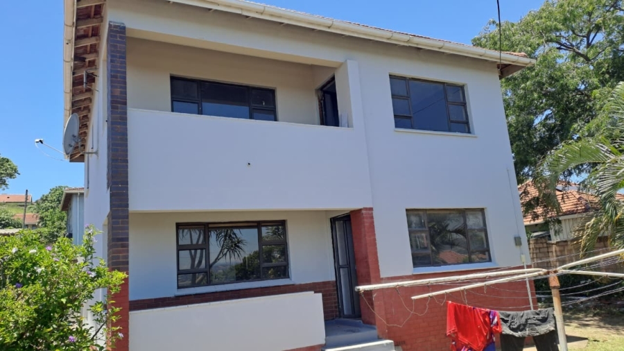 8 Bedroom Property for Sale in Grosvenor KwaZulu-Natal