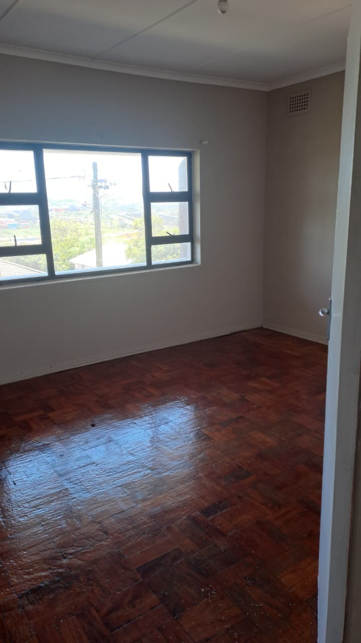 8 Bedroom Property for Sale in Grosvenor KwaZulu-Natal