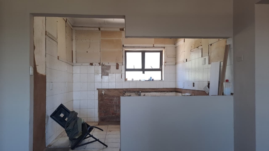 8 Bedroom Property for Sale in Grosvenor KwaZulu-Natal