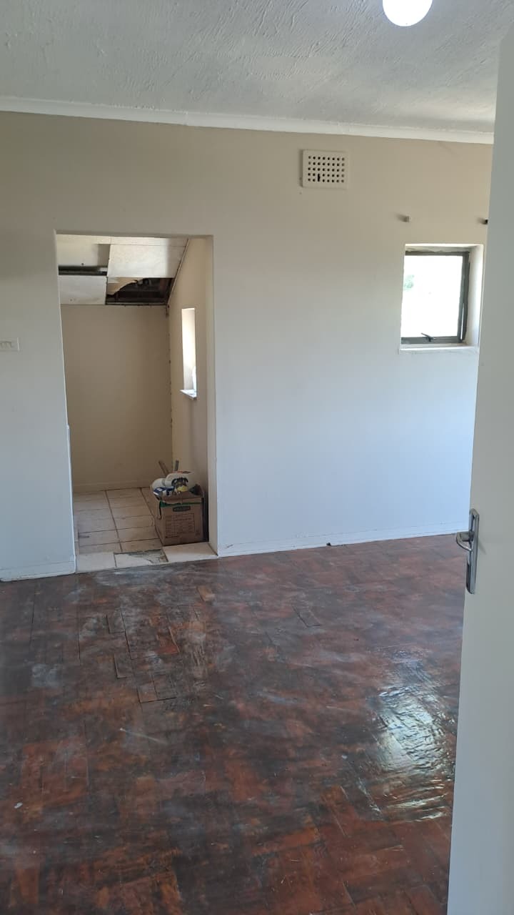 8 Bedroom Property for Sale in Grosvenor KwaZulu-Natal