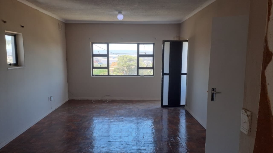 8 Bedroom Property for Sale in Grosvenor KwaZulu-Natal