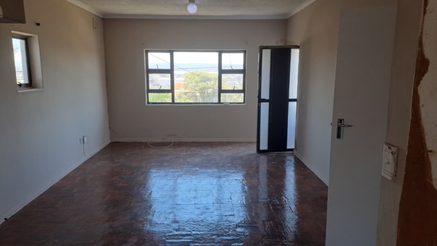 8 Bedroom Property for Sale in Grosvenor KwaZulu-Natal
