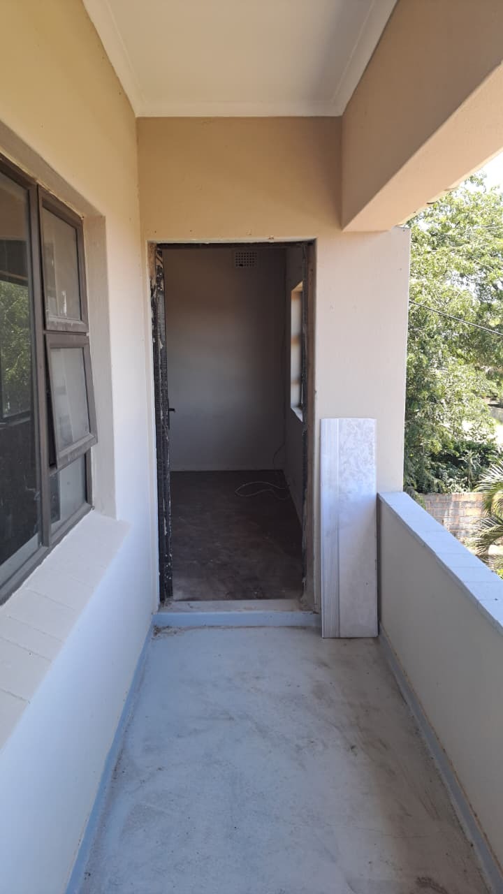 8 Bedroom Property for Sale in Grosvenor KwaZulu-Natal