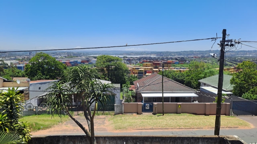 8 Bedroom Property for Sale in Grosvenor KwaZulu-Natal