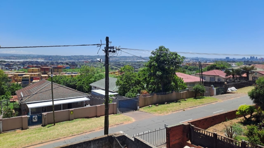 8 Bedroom Property for Sale in Grosvenor KwaZulu-Natal