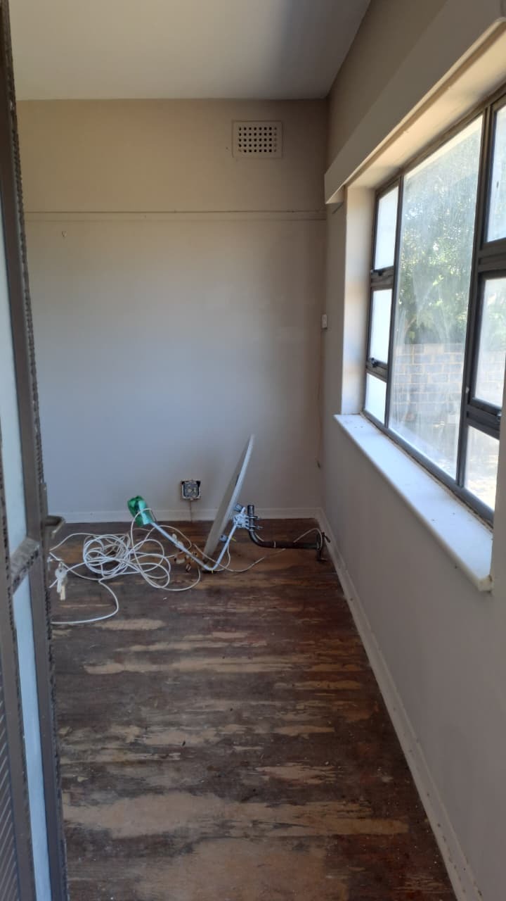 8 Bedroom Property for Sale in Grosvenor KwaZulu-Natal