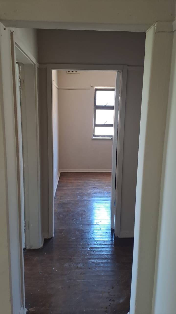 8 Bedroom Property for Sale in Grosvenor KwaZulu-Natal