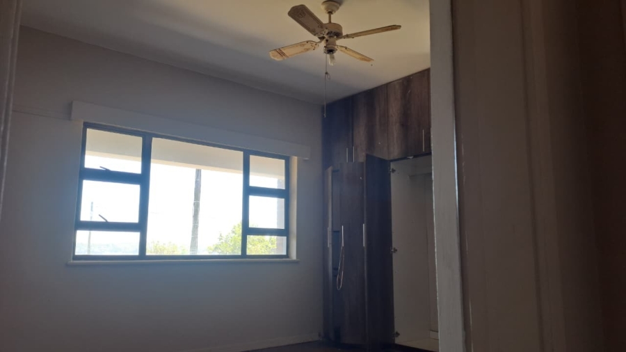 8 Bedroom Property for Sale in Grosvenor KwaZulu-Natal