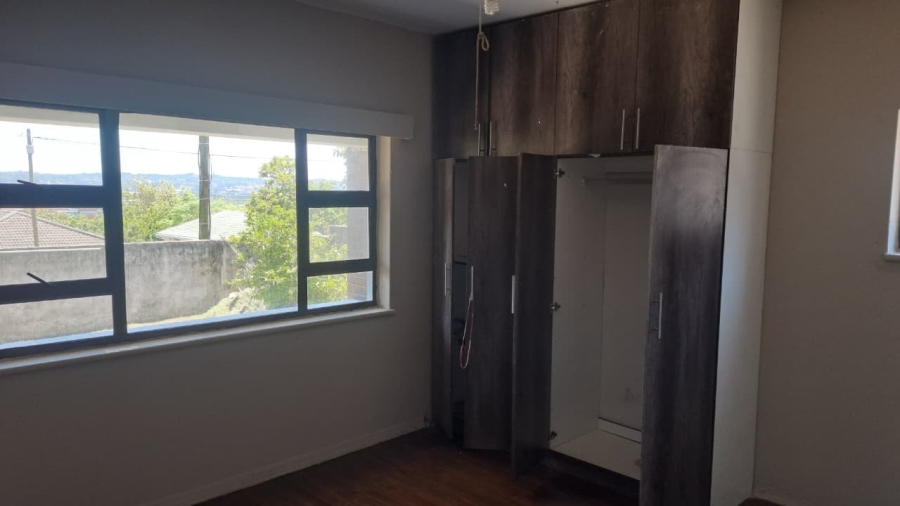 8 Bedroom Property for Sale in Grosvenor KwaZulu-Natal