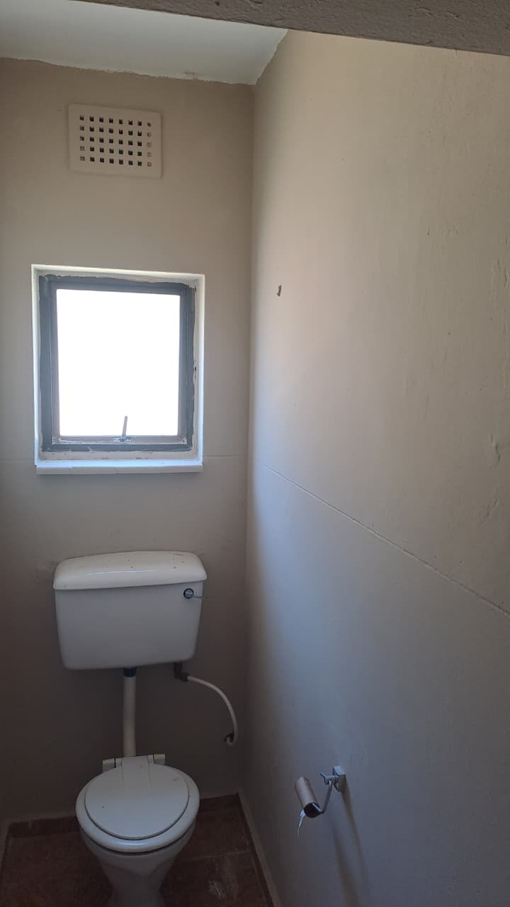 8 Bedroom Property for Sale in Grosvenor KwaZulu-Natal