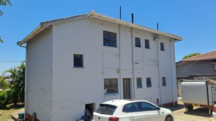8 Bedroom Property for Sale in Grosvenor KwaZulu-Natal