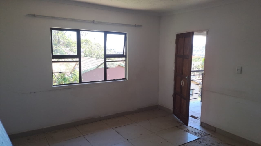 8 Bedroom Property for Sale in Grosvenor KwaZulu-Natal