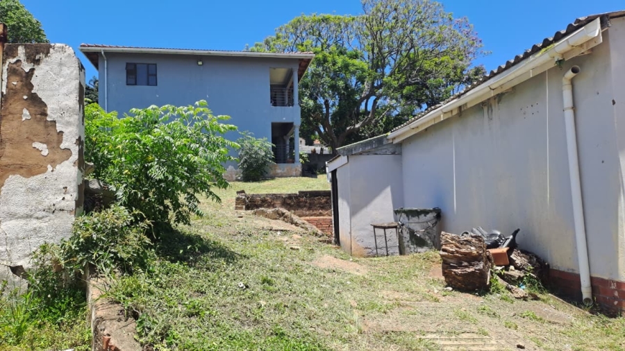 8 Bedroom Property for Sale in Grosvenor KwaZulu-Natal