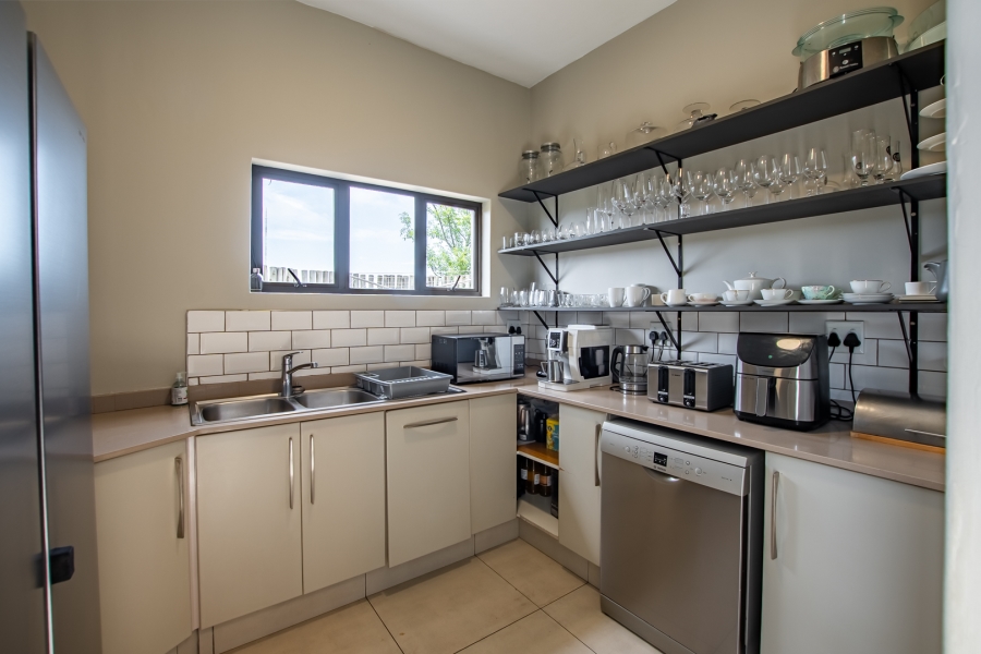 4 Bedroom Property for Sale in Phezulu KwaZulu-Natal