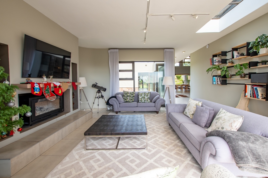 4 Bedroom Property for Sale in Phezulu KwaZulu-Natal