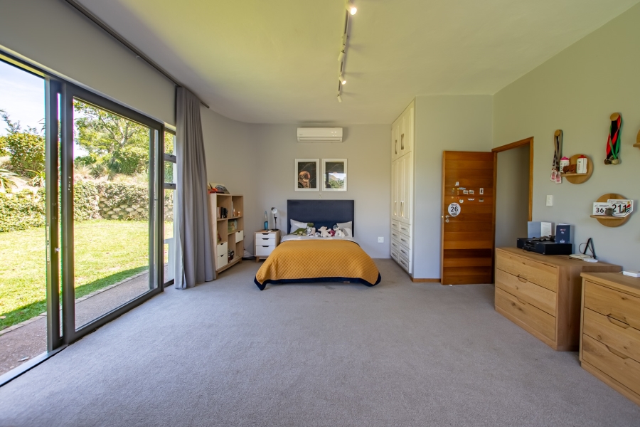 4 Bedroom Property for Sale in Phezulu KwaZulu-Natal