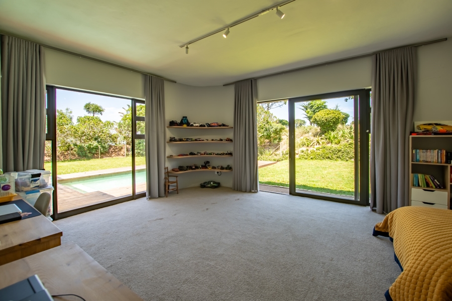 4 Bedroom Property for Sale in Phezulu KwaZulu-Natal