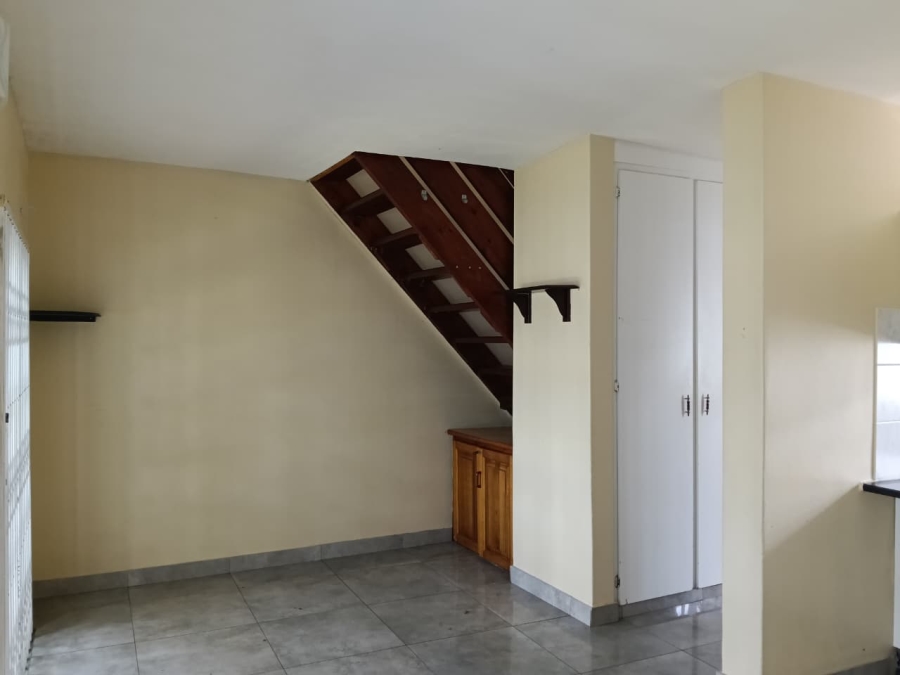 To Let 2 Bedroom Property for Rent in Meer En See KwaZulu-Natal